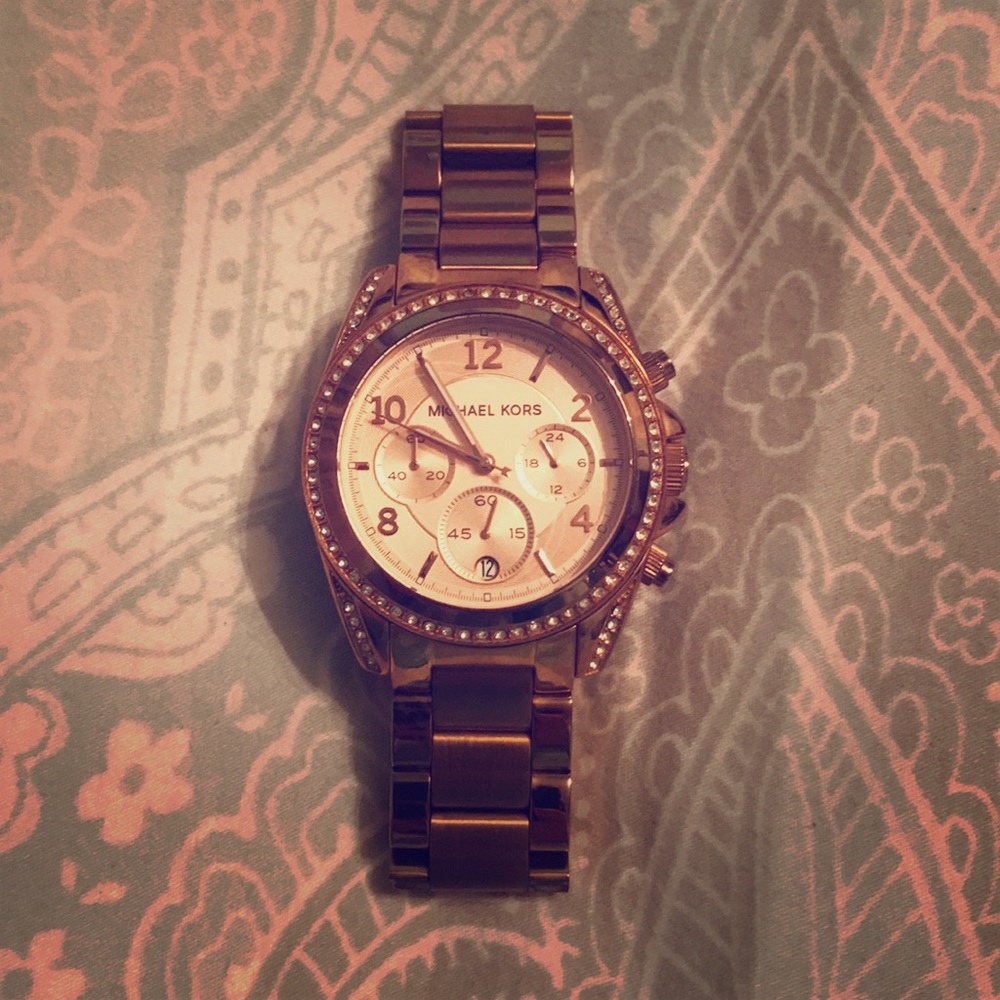 Micheal Kors rose gold watch